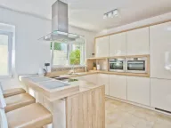 Sale, house, 200m², Muo, Kotor - image 12