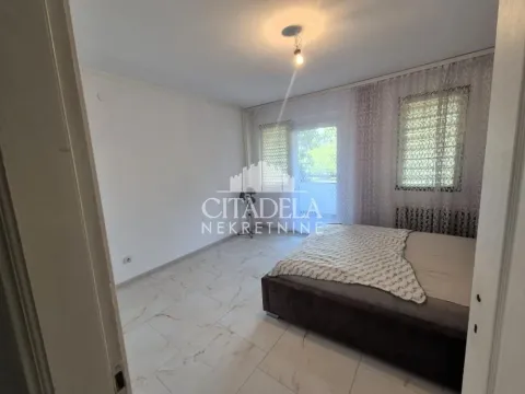 Sale, three bedroom apartment, 90m², Brace Jerković, Voždovac Sve Podlokacije - image 11