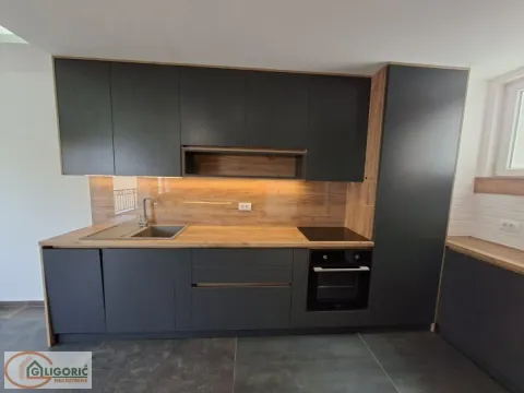 Prodaja, četvorosoban stan, 135m², Pančevo, Srbija - image 6