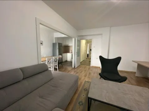 Izdavanje, dvosoban stan, 63m², Centar, Tivat - image 3