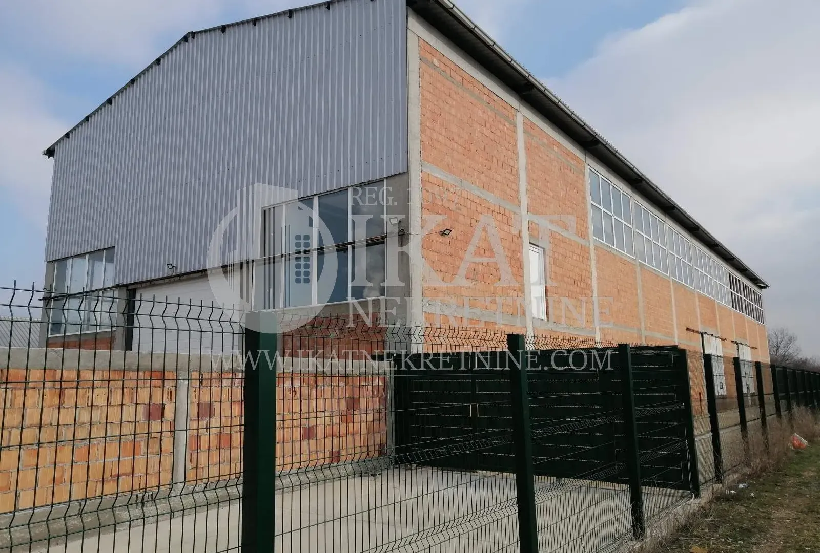 Sale, office space, 800m², Obrenovac, Beograd