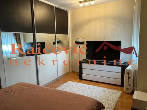 Sale, apartment, 268m², Rakovica, Beograd - image 14