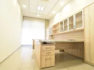 Izdavanje, poslovni prostor, 155m², Stari Aerodrom, Podgorica - image 3