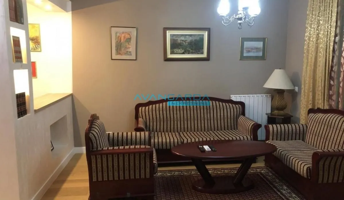 Izdavanje, stan, 46m², Dorćol Sve Podlokacije, Beograd