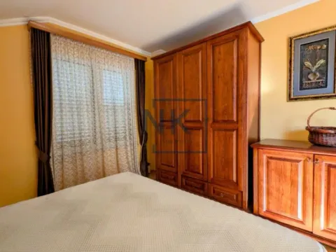 Prodaja, trosoban stan, 102m², Stari Aerodrom, Podgorica - image 8