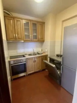 Izdavanje, dvosoban stan, 63m², Krivi Most, Podgorica - image 4
