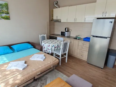 Izdavanje, jednosoban stan, 50m², Kumbor, Herceg Novi - image 5