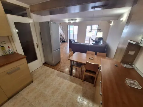 Rent, three bedroom apartment, 82m², Gospoština, Budva - image 13