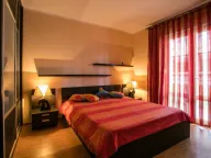 Izdavanje, trosoban stan, 125m², Rafailovići, Budva - image 8