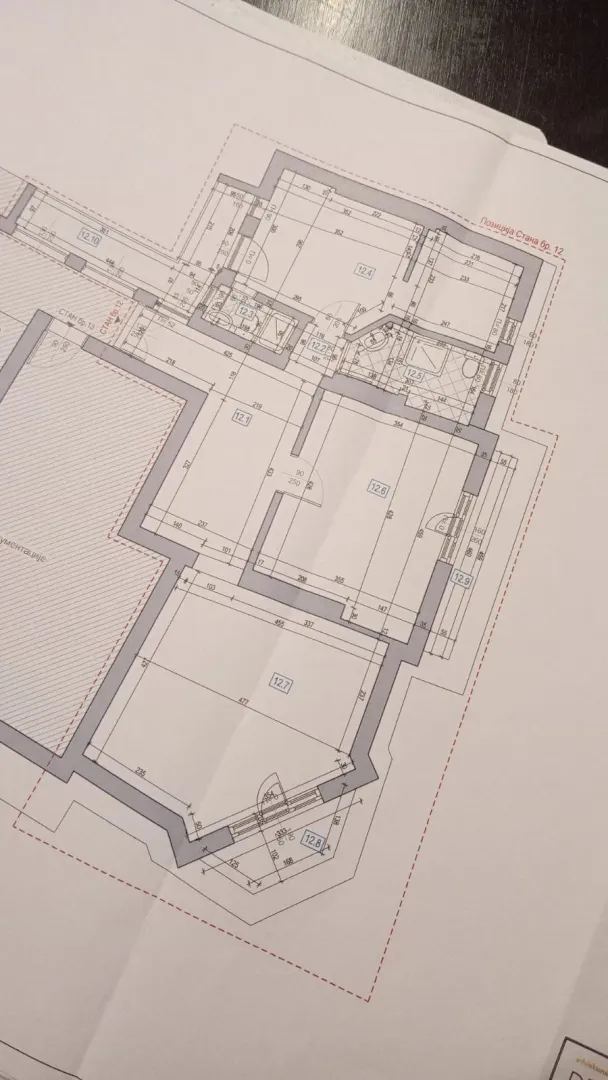 Arhitektonski nacrt i plan prostora nekretnine.