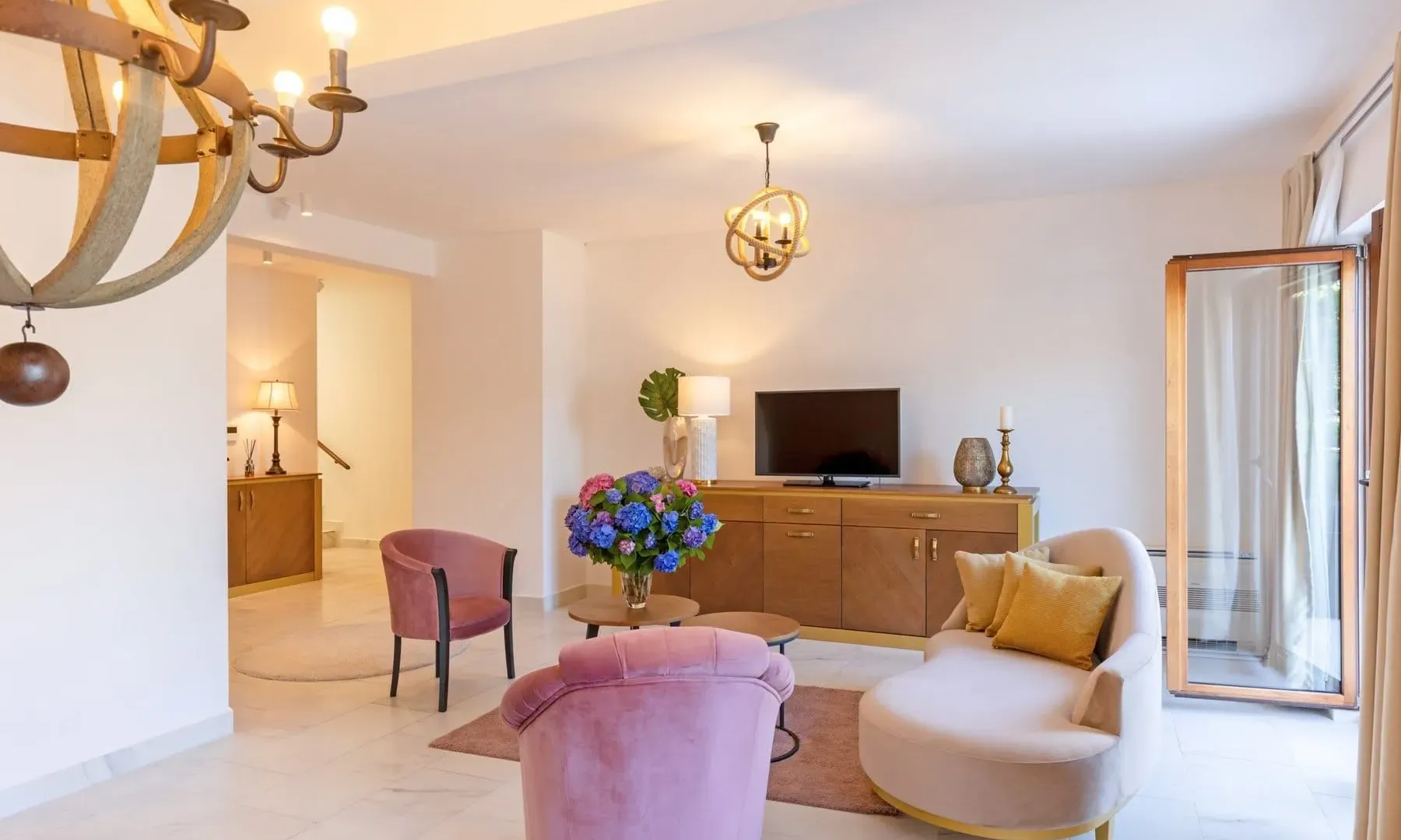Sale, house, 198m², Dobrota, Kotor