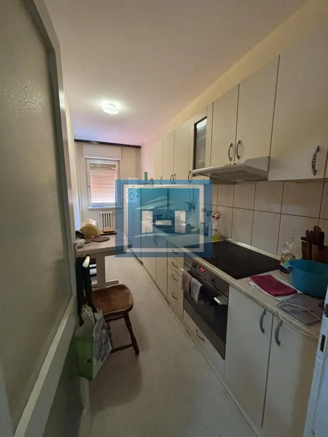 Prodaja, trosoban stan, 75m², Strelište, Jagodina