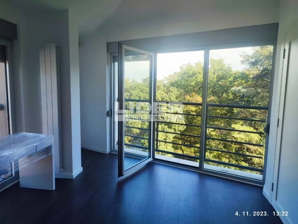Sale, house, 195m², Banovo Brdo, Beograd