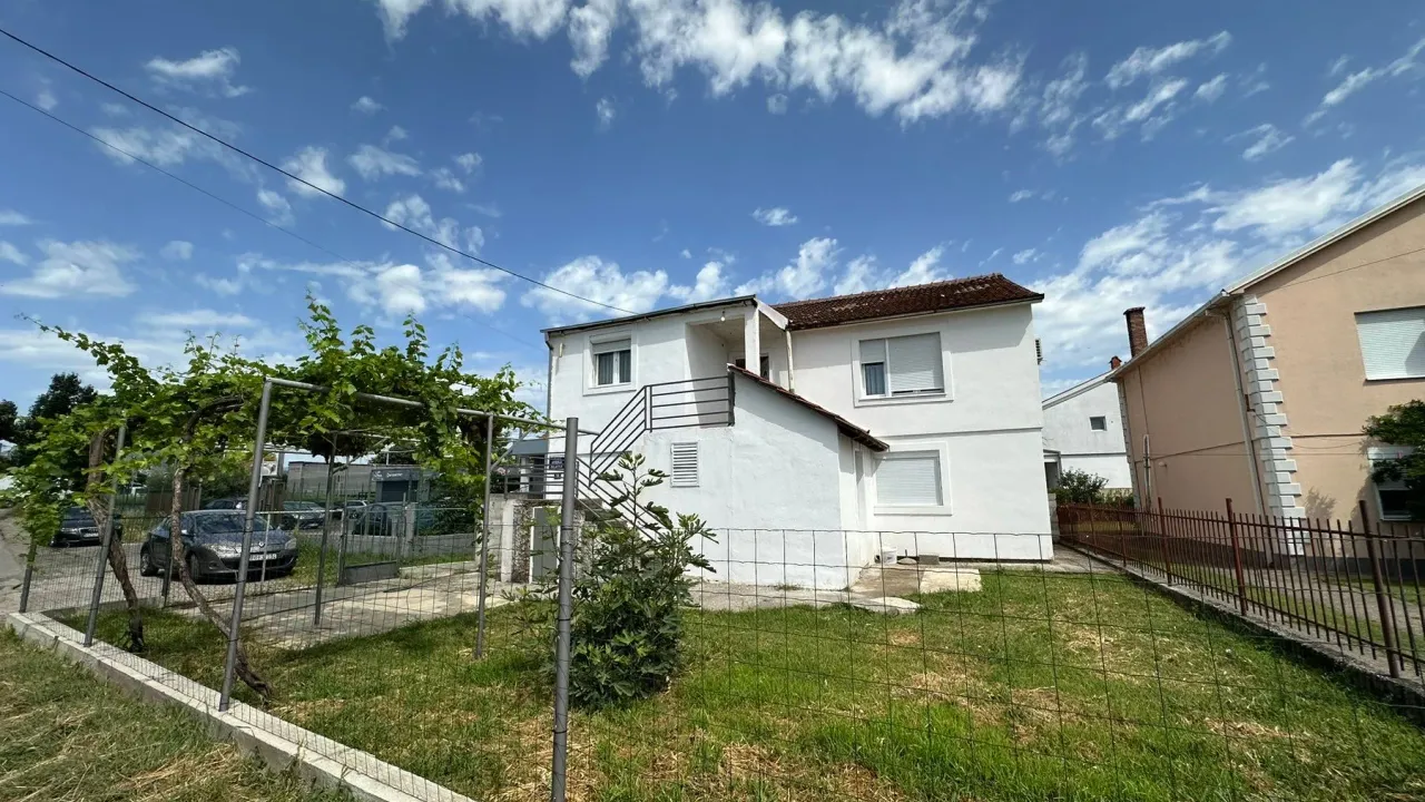 Rent, two bedroom apartment, 60m², 1 maj, Podgorica