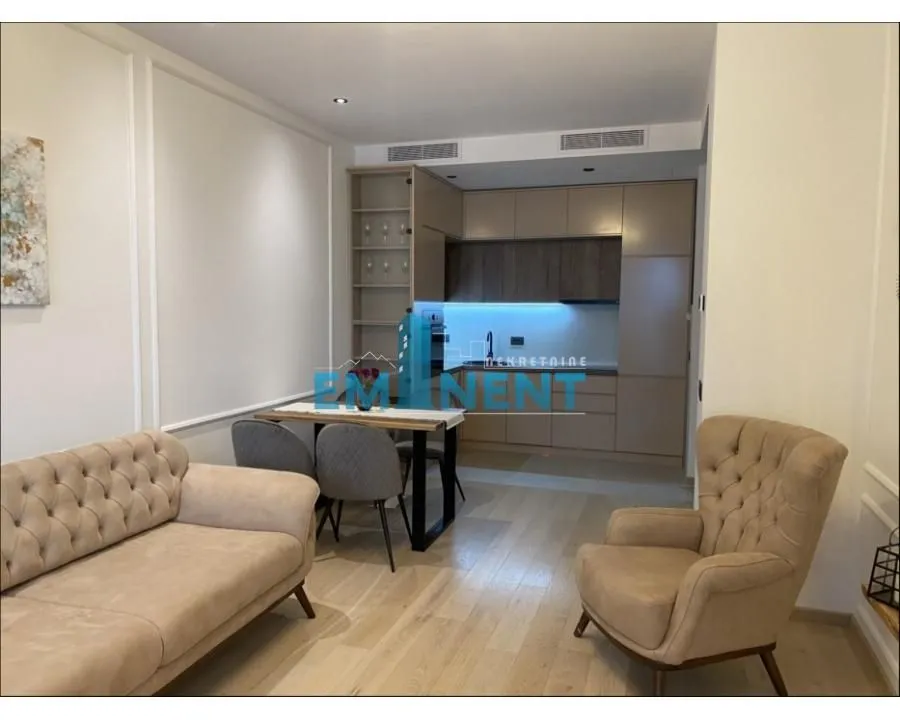 Izdavanje, stan, 69m², Gundulićev Venac, Beograd