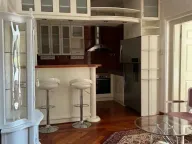 Izdavanje, trosoban stan, 110m², Slavija, Vračar Sve Podlokacije - image 7