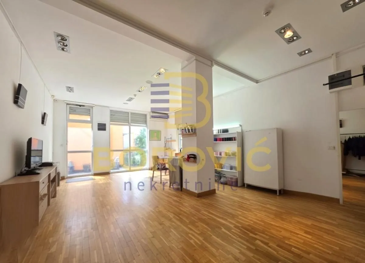 Sale, office space, 97m², Stari Grad, Beograd