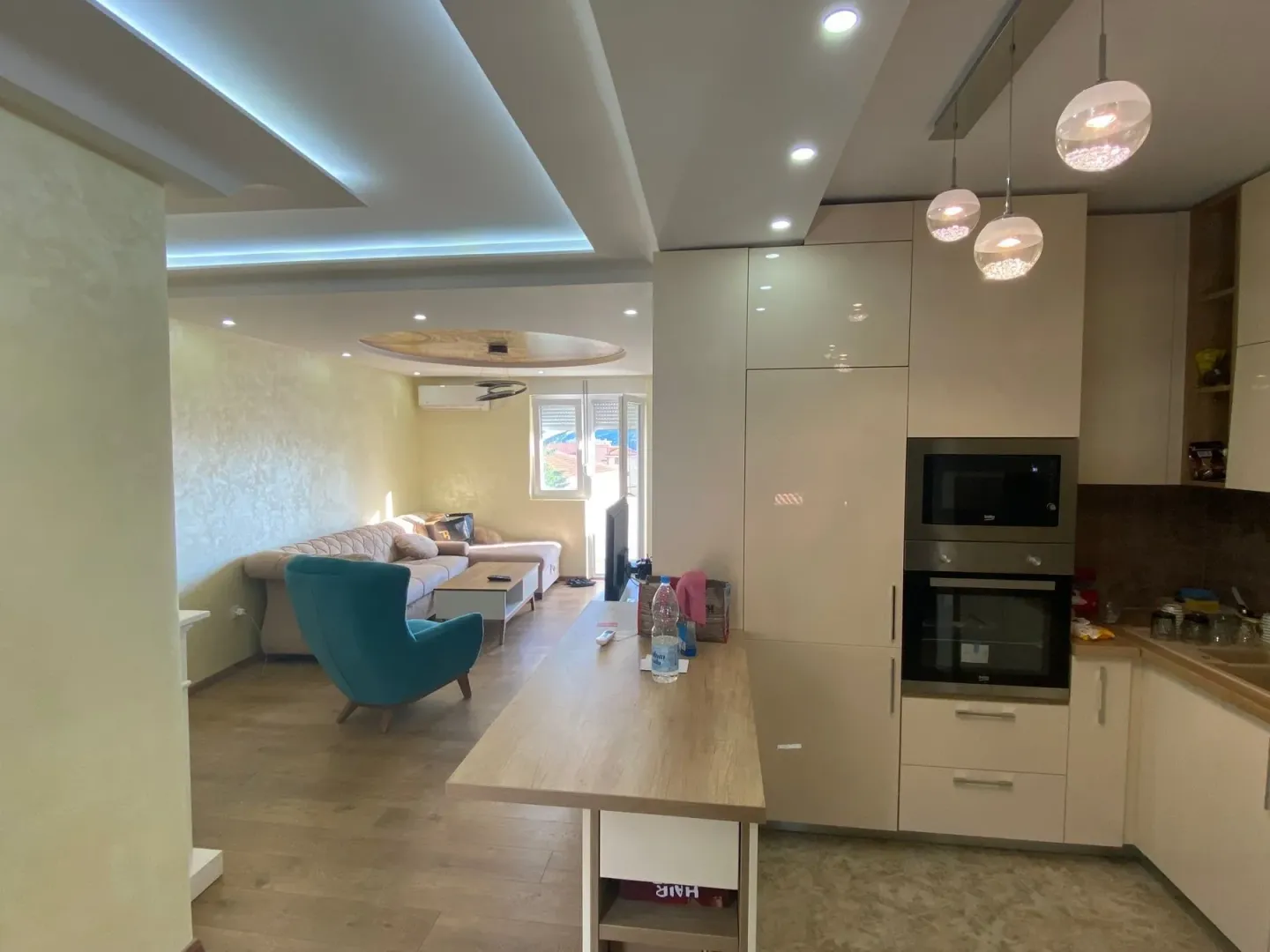 Izdavanje, jednosoban stan, 54m², Budva, Crna Gora