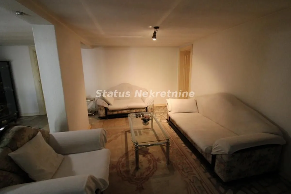 Prodaja, kuća, 416m², Sremska Mitrovica, Srbija