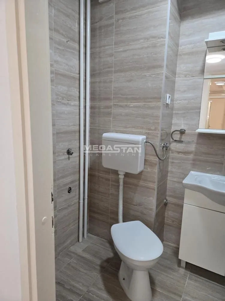 Rent, two bedroom apartment, 60m², Retenzija, Beograd