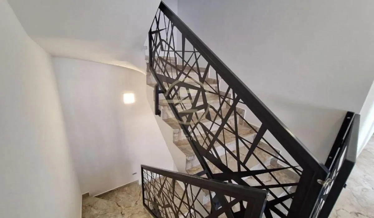 Prodaja, stan, 145m², Sremska Kamenica, Petrovaradin