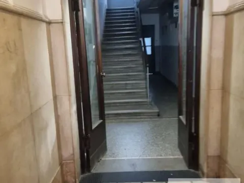 Sale, three bedroom apartment, 66m², Obilićev Venac, Beograd - image 1