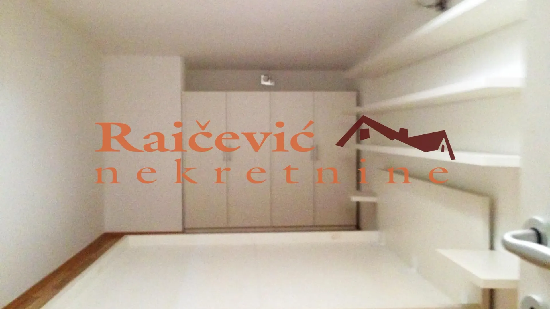 Prodaja, četvorosoban stan, 84m², Lion, Zvezdara Sve Podlokacije