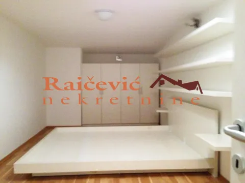 Prodaja, četvorosoban stan, 84m², Lion, Zvezdara Sve Podlokacije - image 6