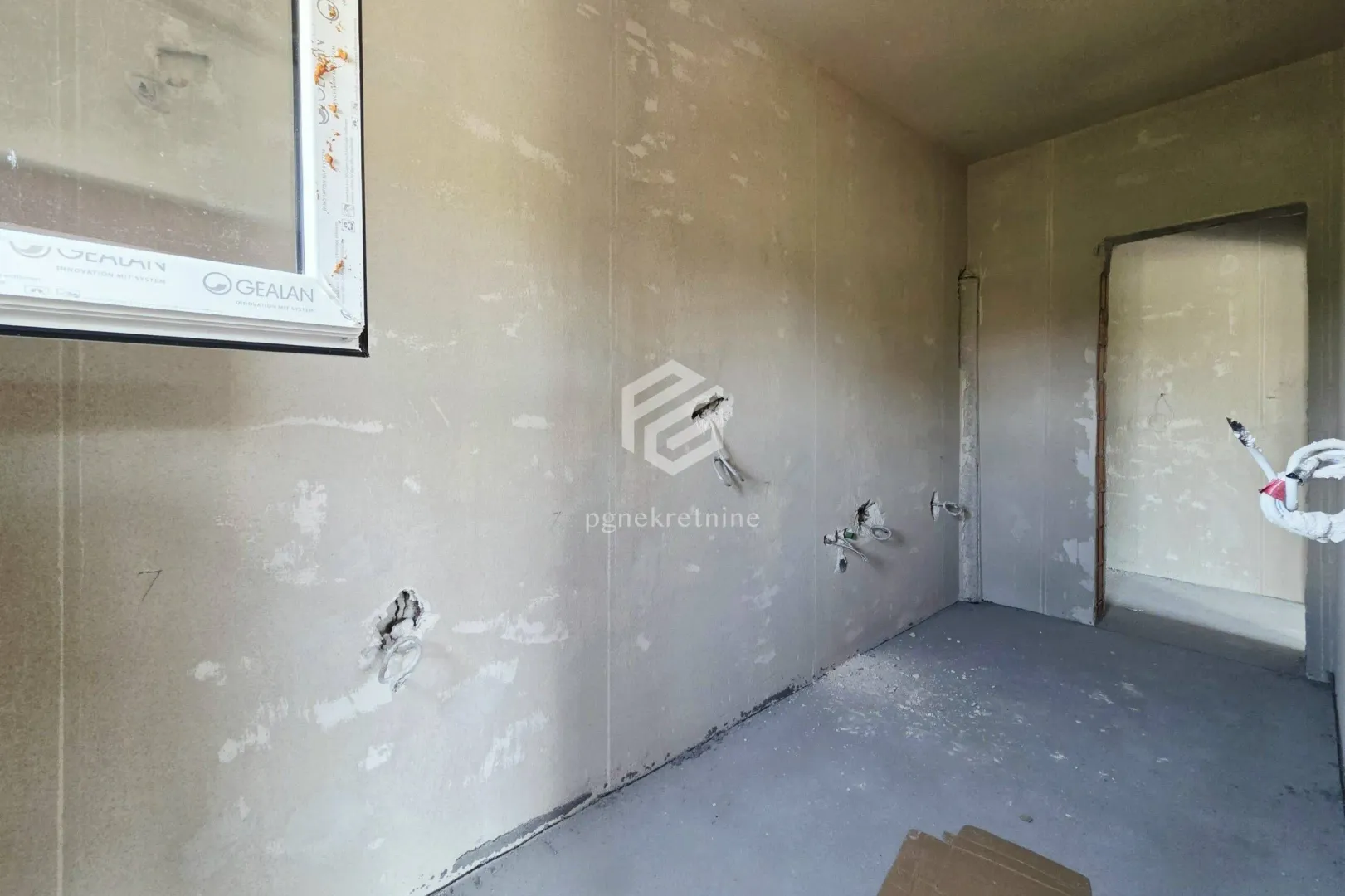 Prodaja, dvosoban stan, 65m², Konik, Podgorica