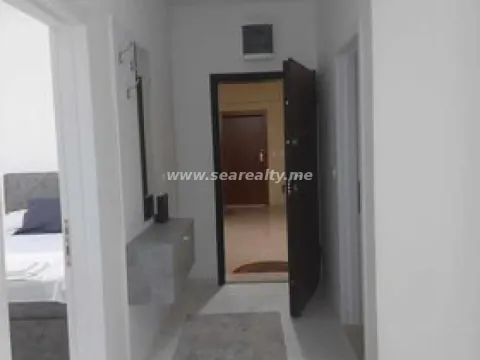 Rent, two bedroom apartment, 64m², Budva, Crna Gora - image 17
