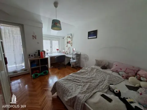 Sale, four bedroom apartment, 115m², Savski Venac, Beograd - image 11