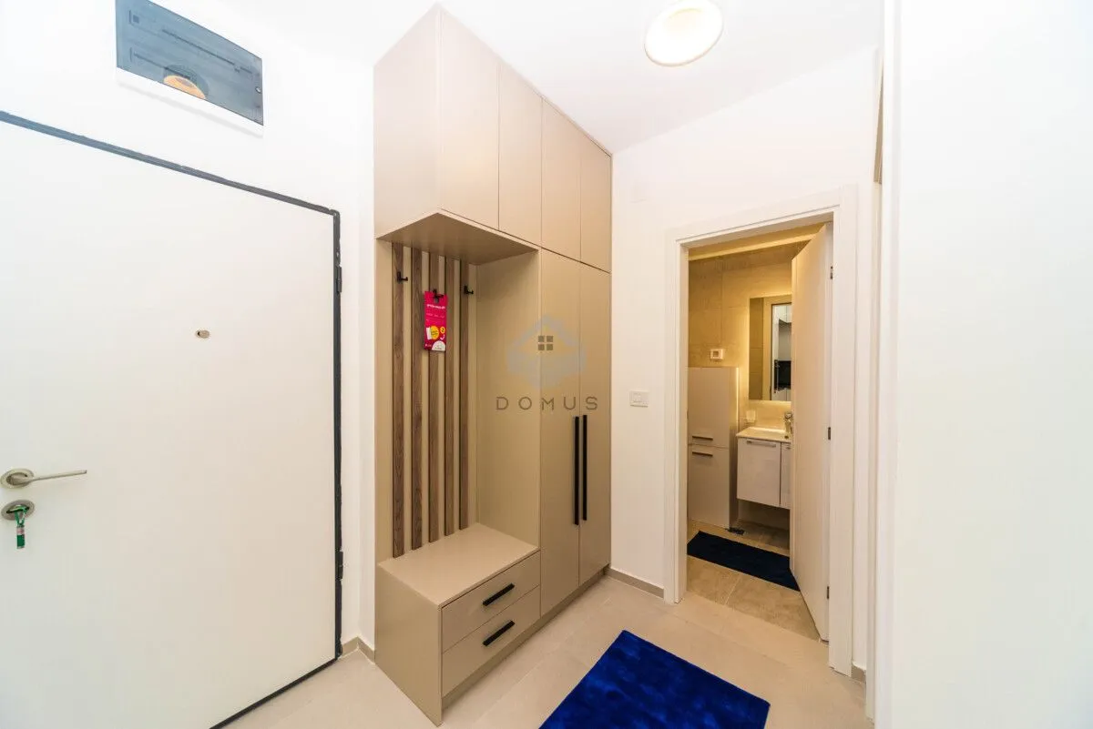 Izdavanje, jednosoban stan, 49m², Stari Aerodrom, Podgorica