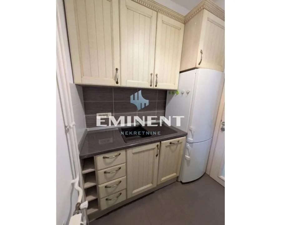 Rent, two bedroom apartment, 40m², Stari Grad, Beograd