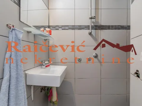 Sale, one bedroom apartment, 40m², Kalenić Pijaca, Vračar Sve Podlokacije - image 8