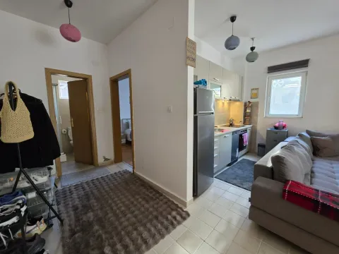 Izdavanje, jednosoban stan, 47m², Bečići, Budva - image 19
