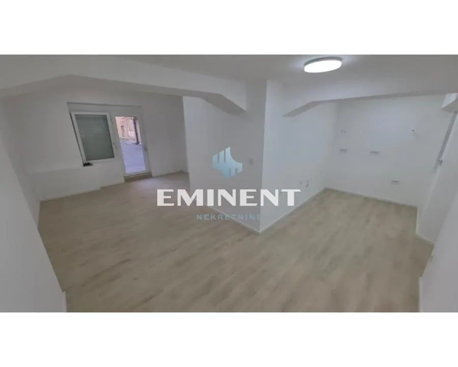 Rent, office space, 86m², Savski Venac, Beograd