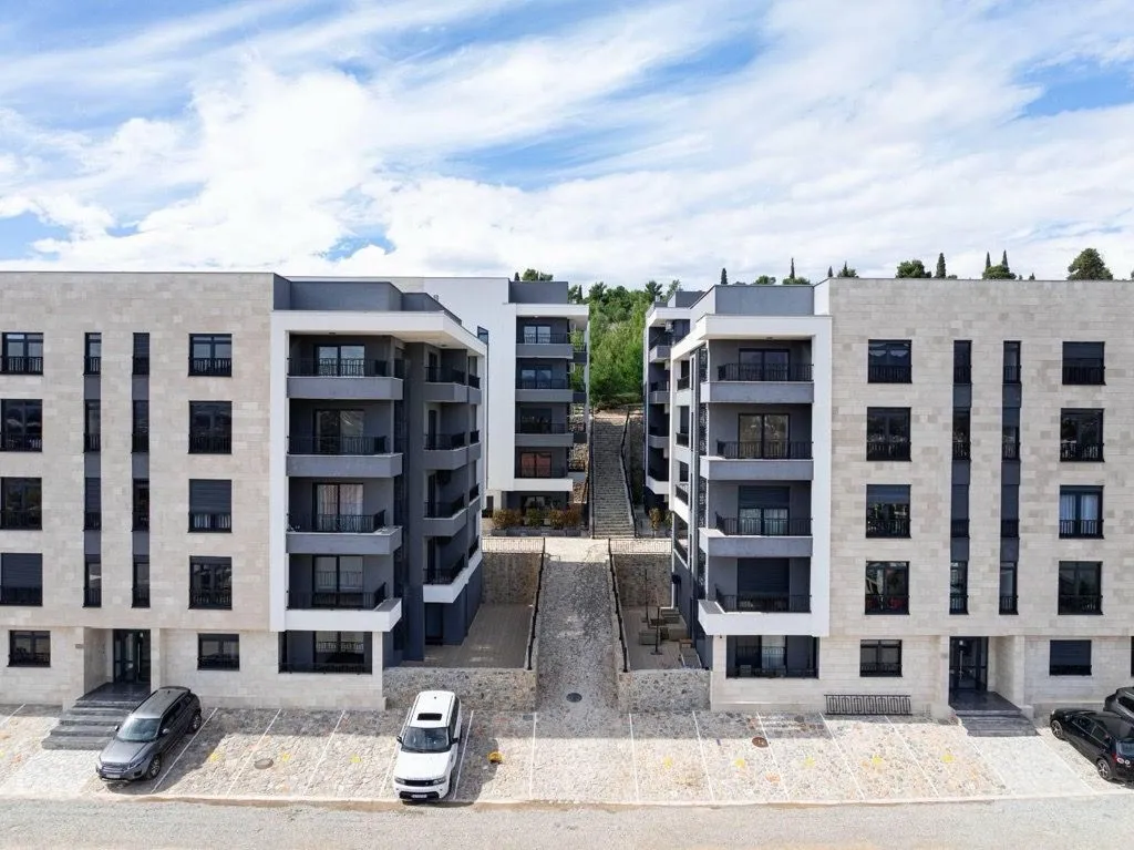 Prodaja, dvosoban stan, 89m², Gorica C, Podgorica
