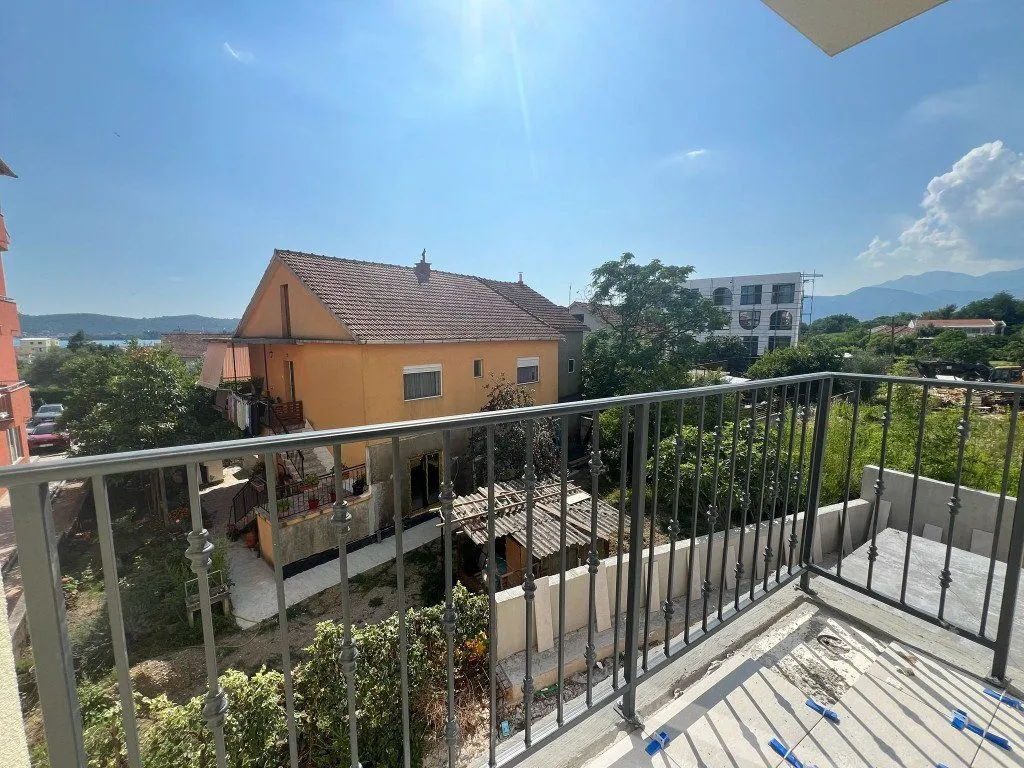 Prodaja, dvosoban stan, 61m², Kava, Tivat