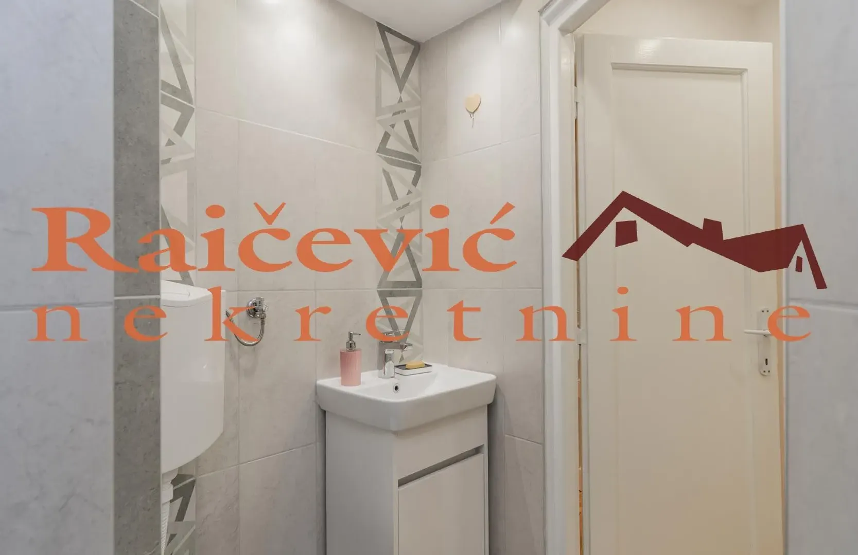 Rent, studio apartment, 35m², Kalenić Pijaca, Vračar Sve Podlokacije
