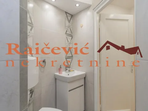 Rent, studio apartment, 35m², Kalenić Pijaca, Vračar Sve Podlokacije - image 15