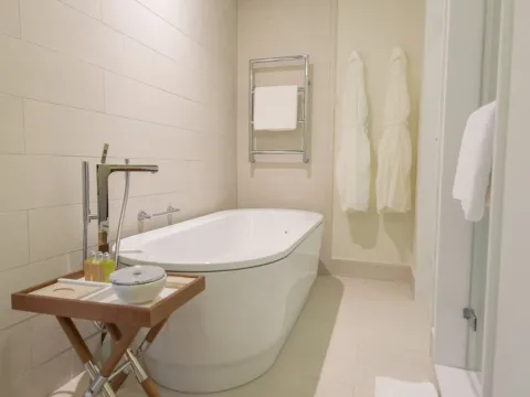 Prodaja, trosoban stan, 190m², Tivat, Crna Gora - image 11