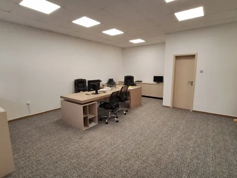 Izdavanje, poslovni prostor, 40m², Zabjelo, Podgorica - image 1