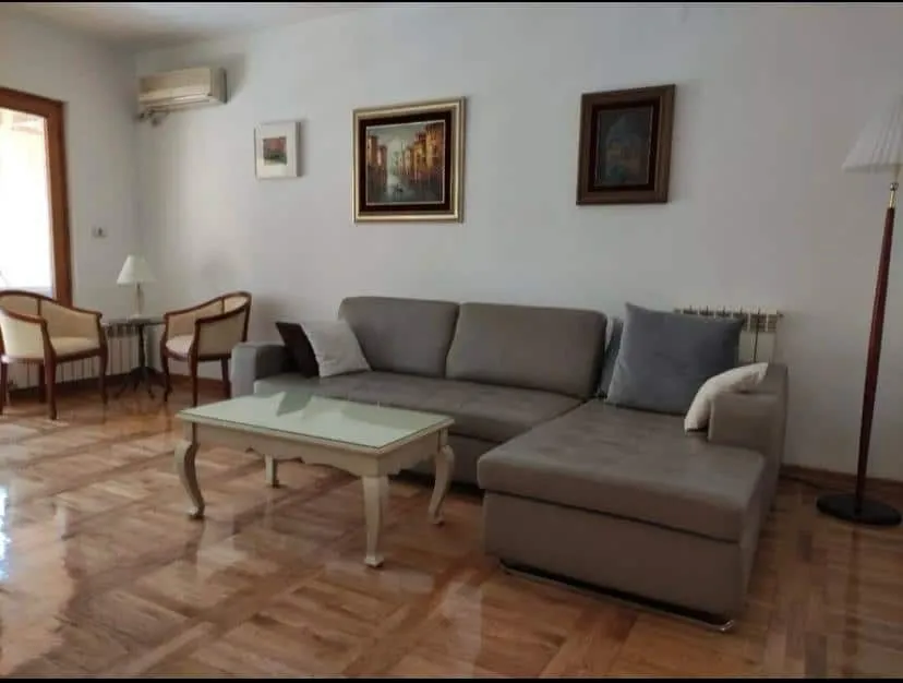 Izdavanje, jednosoban stan, 65m², Preko Morače, Podgorica