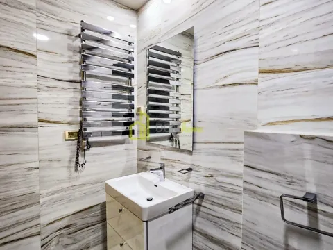 Izdavanje, trosoban stan, 95m², Momišići, Podgorica - image 6