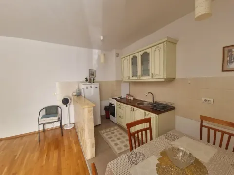 Izdavanje, dvosoban stan, 68m², Budva, Crna Gora - image 5