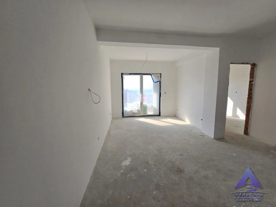 Sale, one bedroom apartment, 46m², Petrovac, Budva