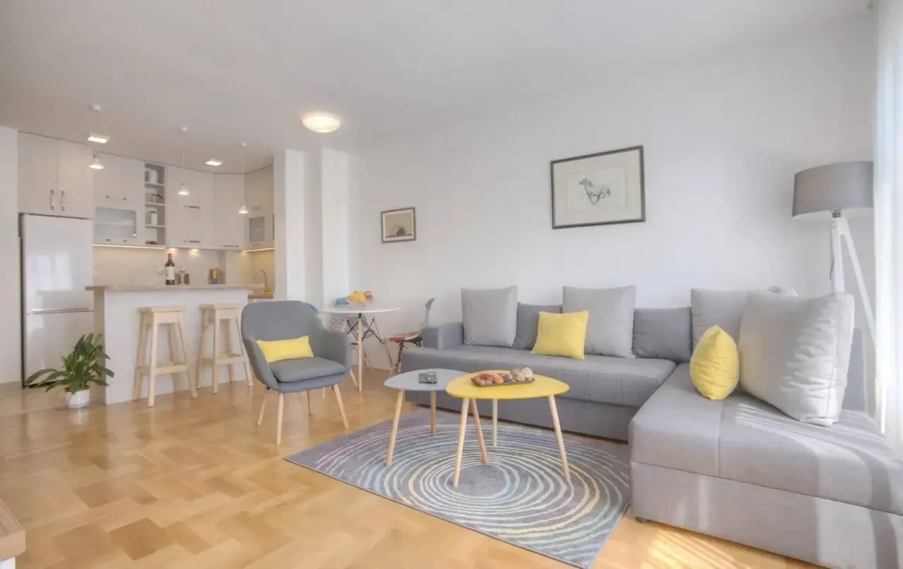 Rent, three bedroom apartment, 74m², Dubovica, Budva