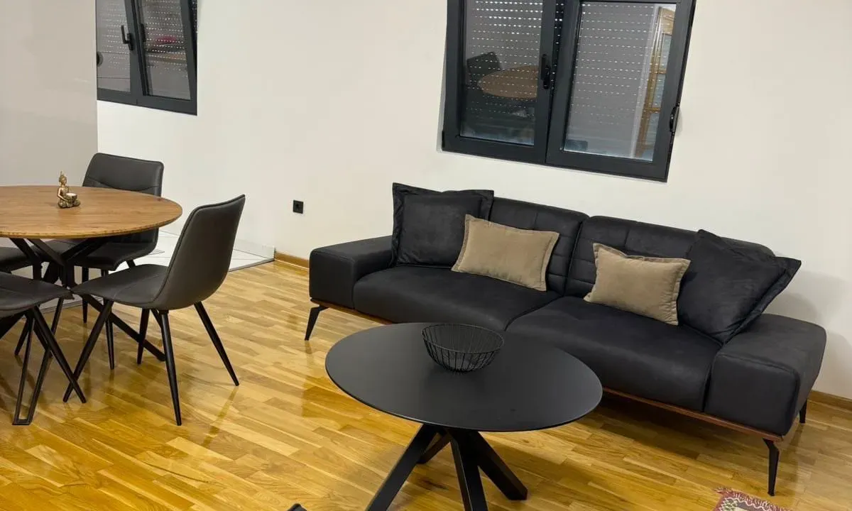 Izdavanje, jednosoban stan, 65m², Murtovina, Podgorica