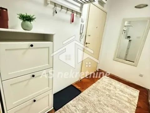 Izdavanje, stan, 37m², Palilula Sve Podlokacije, Beograd - image 17