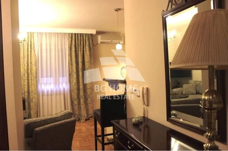 Sale, two bedroom apartment, 176m², Uciteljsko Naselje, Zvezdara Sve Podlokacije